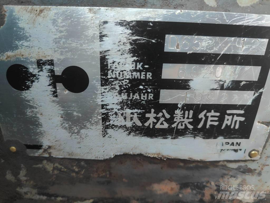 Komatsu D 65 PX-12 履帶推土機