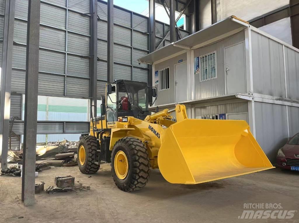 Komatsu WA 320-3 輪胎式裝載機