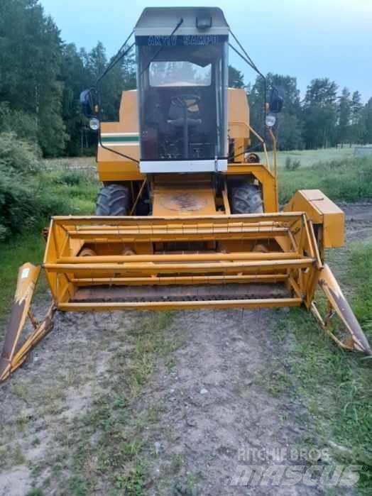 Sampo 580 聯合收穫機
