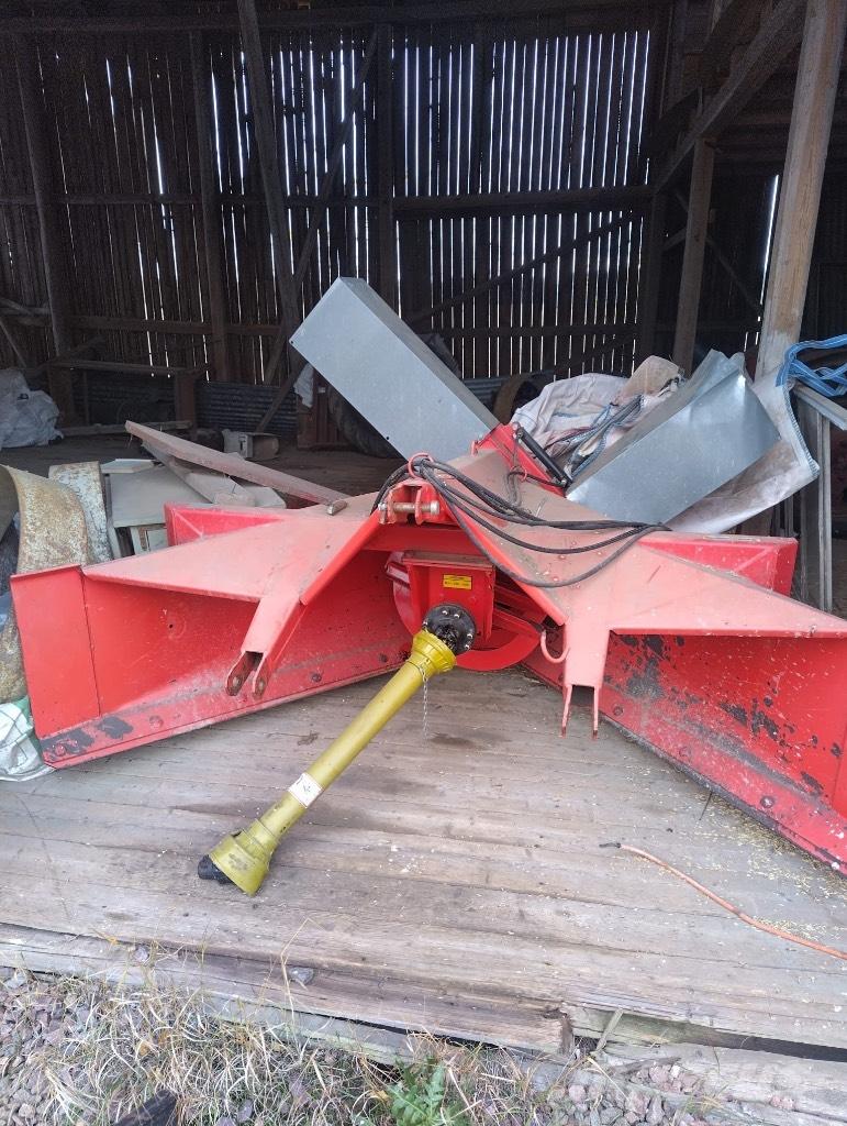 Esko 250 H 掃雪機