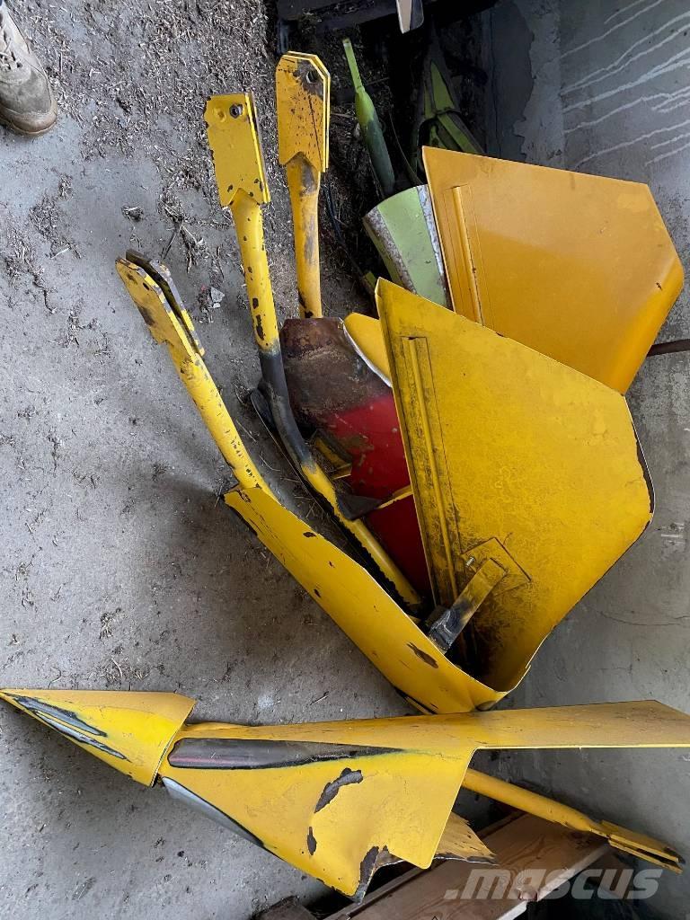 New Holland CX 8070 聯合收穫機