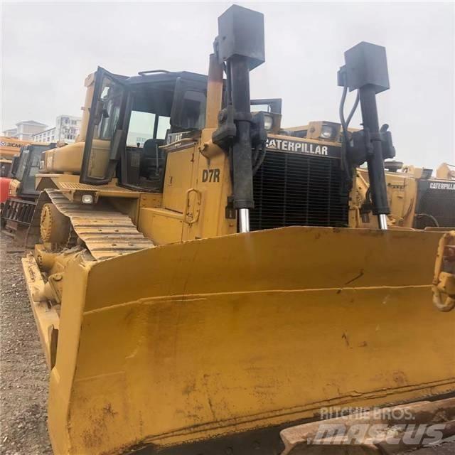 CAT D 7 R 履帶推土機