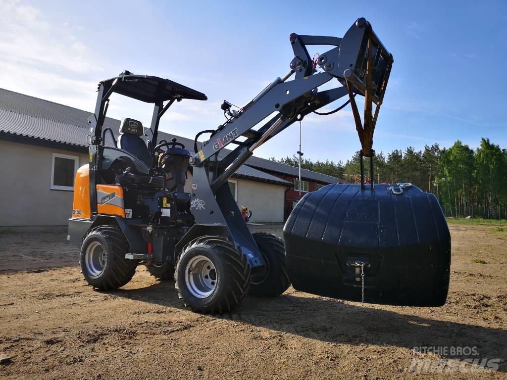 GiANT 1500 多功能裝載機