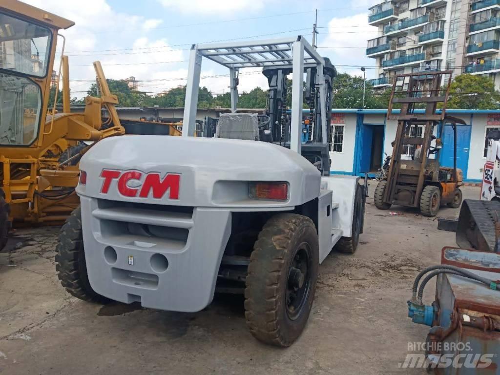 TCM FD 100 柴油卡車
