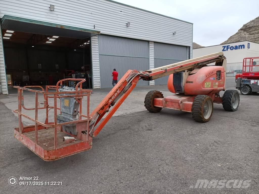 JLG 600 AJ 曲臂高空作業車