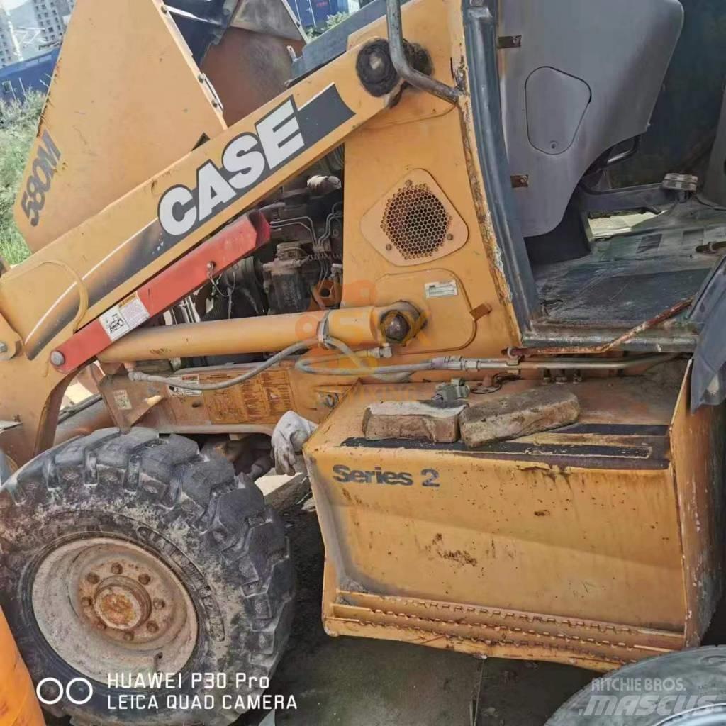 CASE 580 收穫機