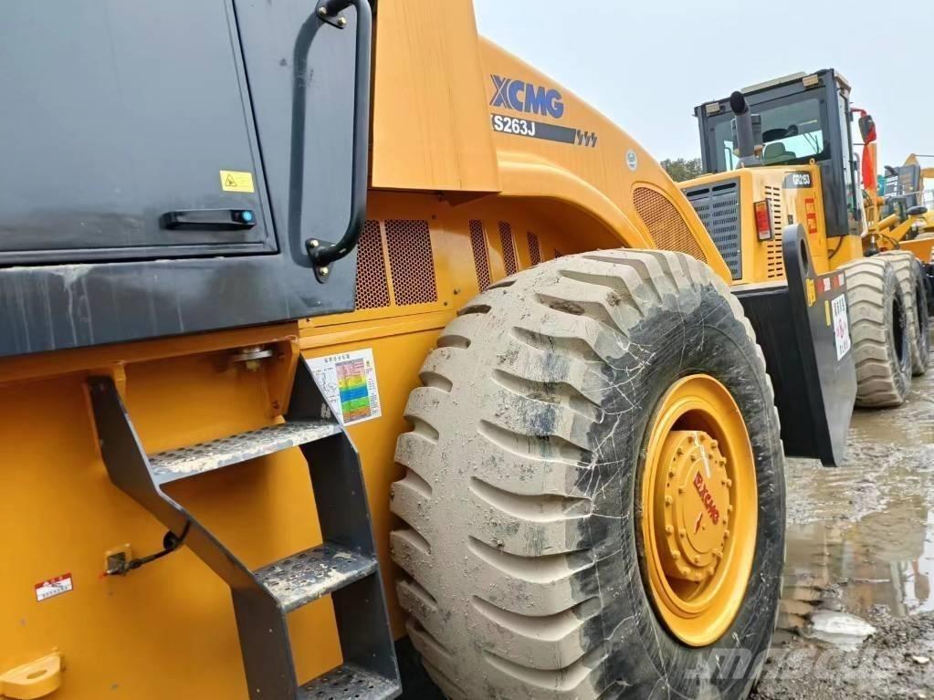 XCMG XC263J 單輪滾壓機