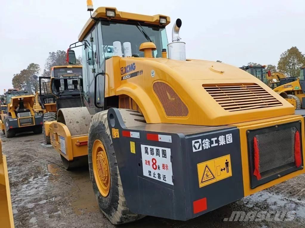 XCMG XC263J 單輪滾壓機
