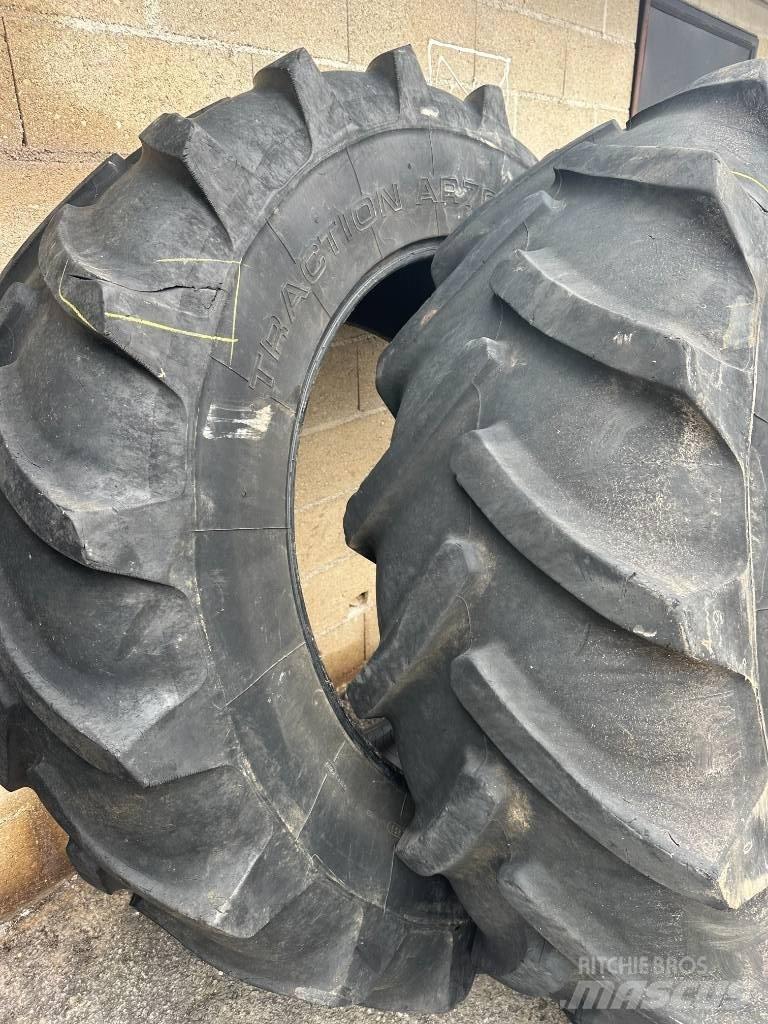 Barum 520/70R38 輪胎、車輪和輪圈