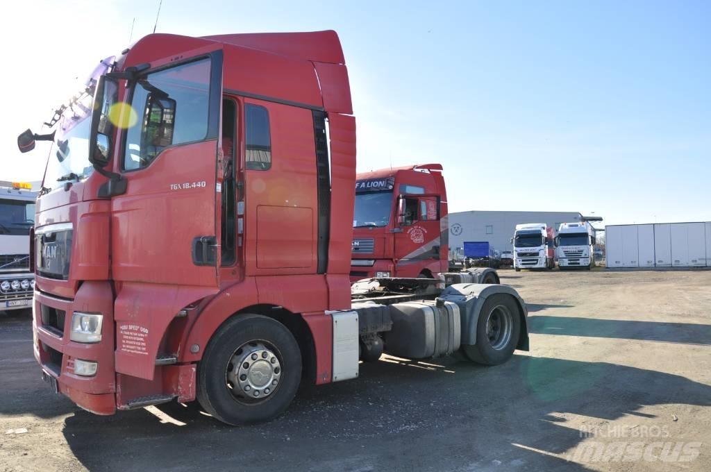 MAN TGX18.440 4X2 曳引機組件