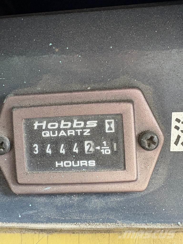 Nagano 070 其他升降機和作業平台