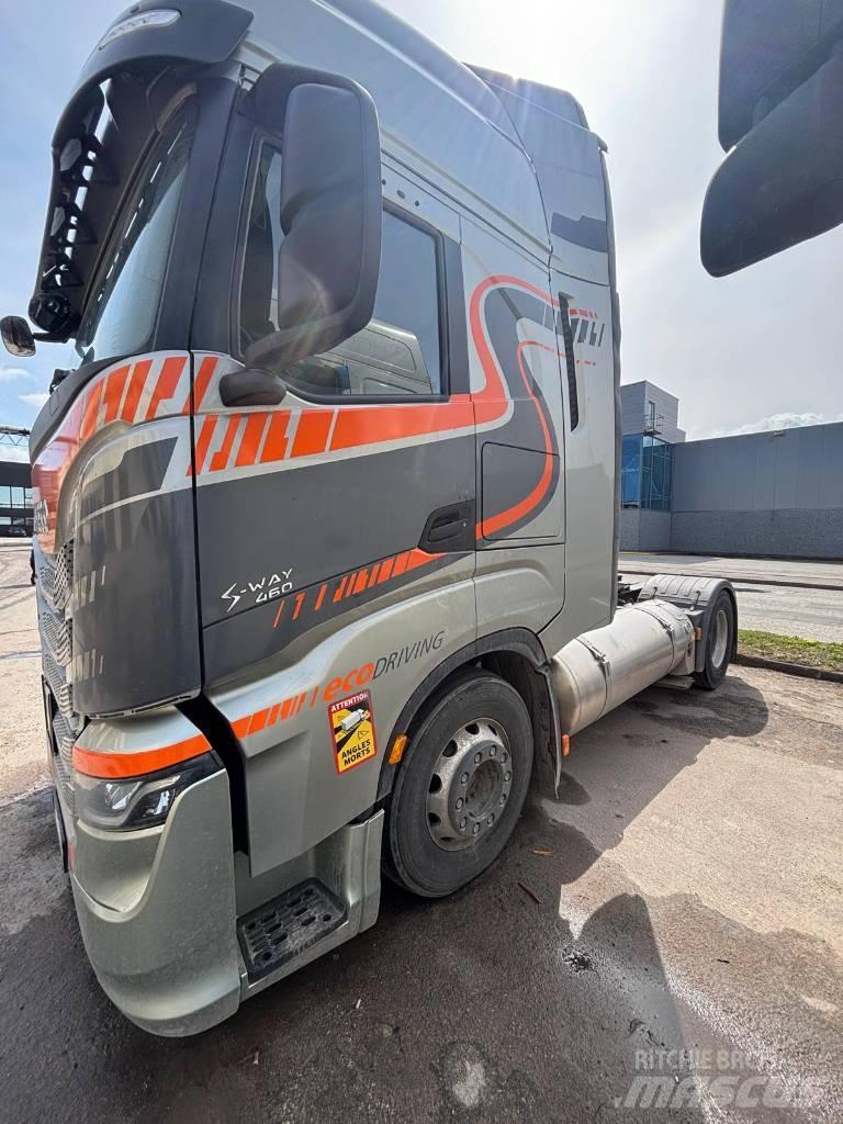 Iveco S-Way 460 LNG 曳引機組件