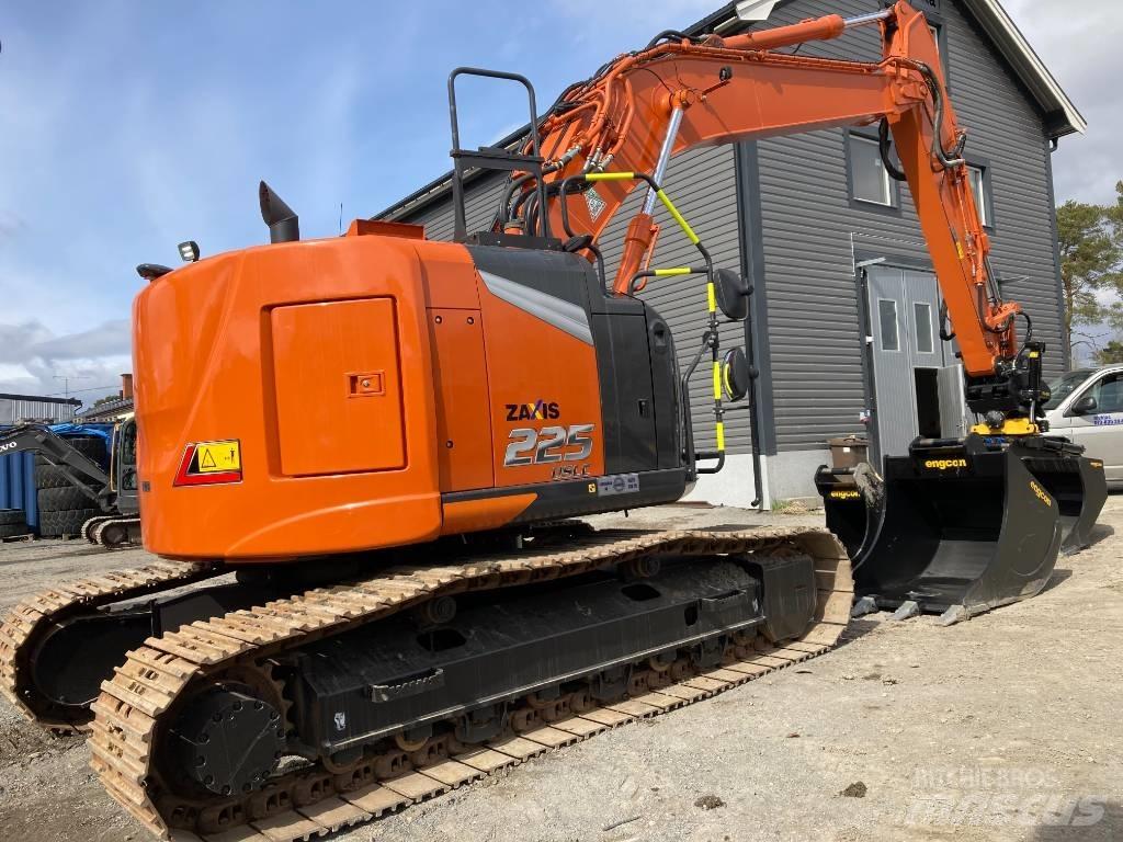 Hitachi ZX 225 US LC 履帶式 挖土機/掘鑿機/挖掘機
