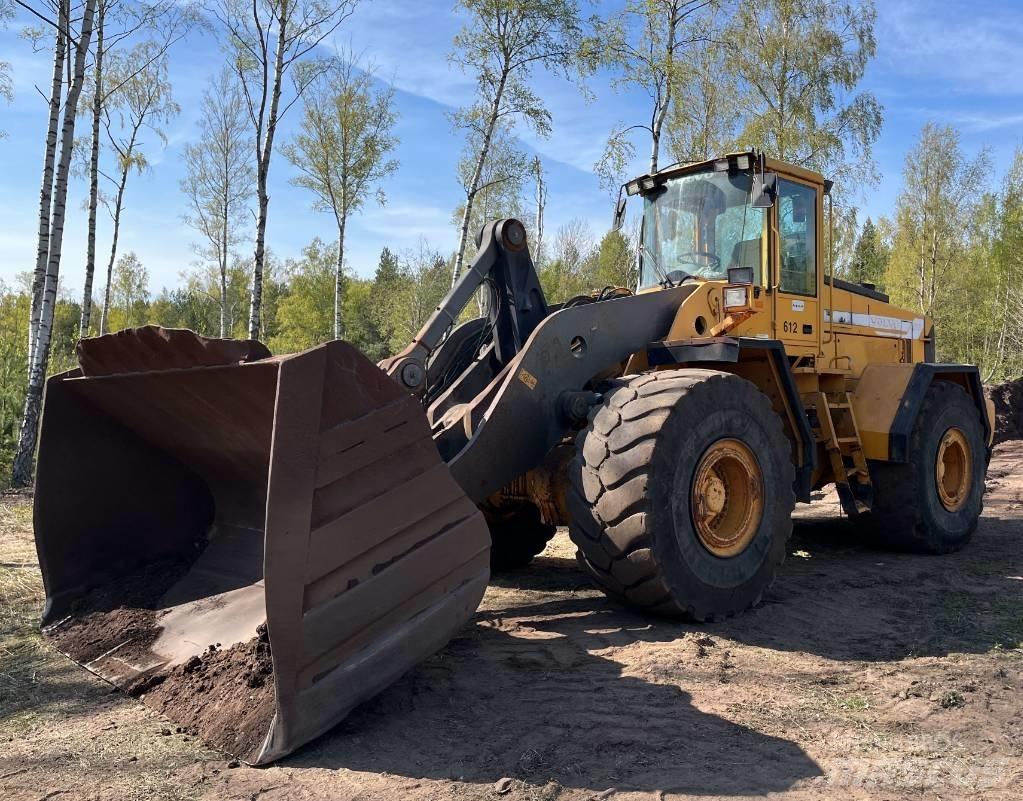 Volvo L 220 輪胎式裝載機