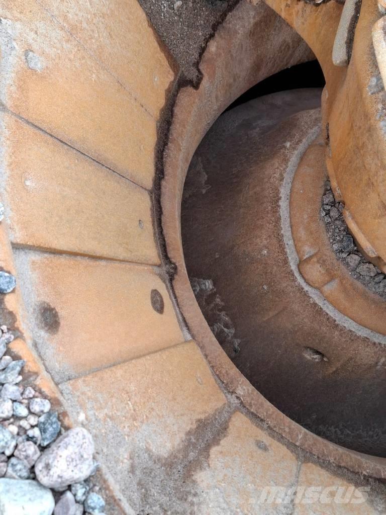 Sandvik UH550 E 移動式壓碎機