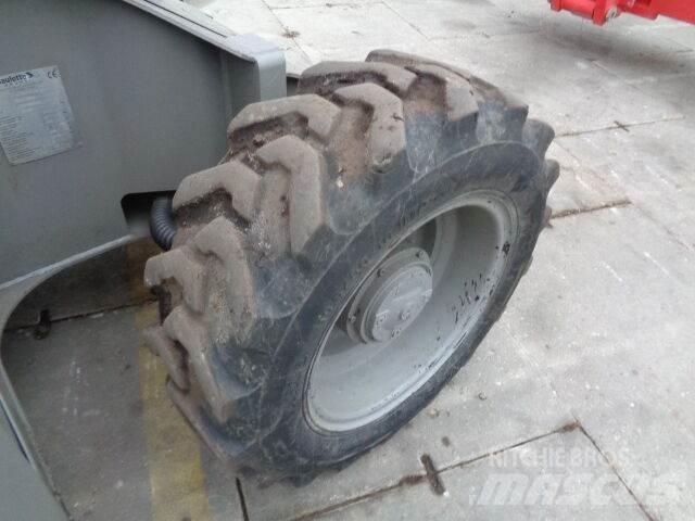 Haulotte HA120 曲臂高空作業車