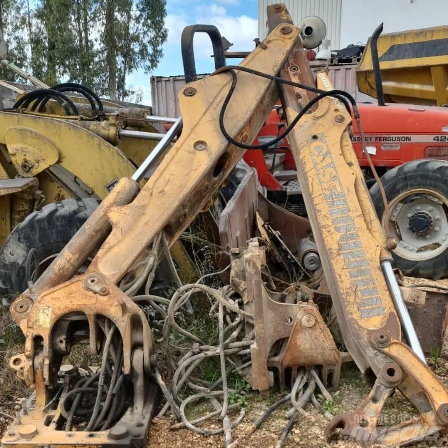CASE 580 SK 吊桿和鏟斗