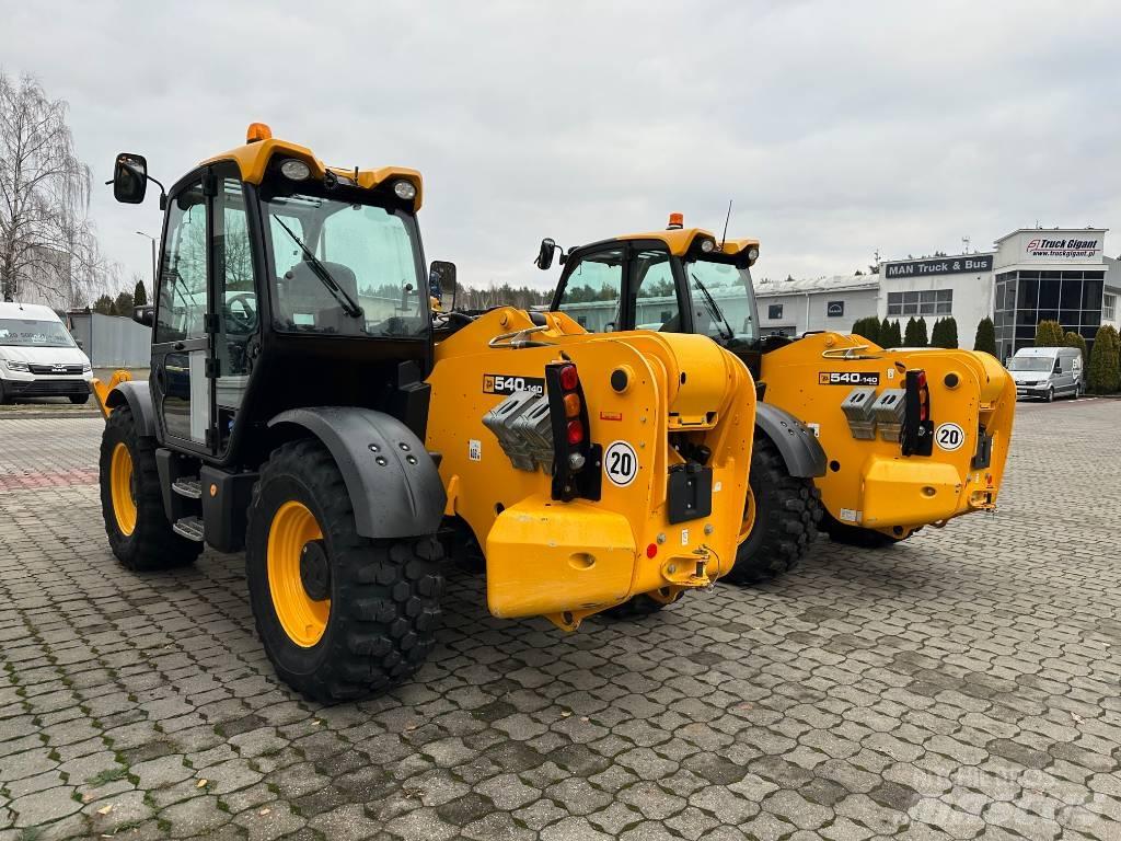 JCB 540-140 伸縮臂操作車