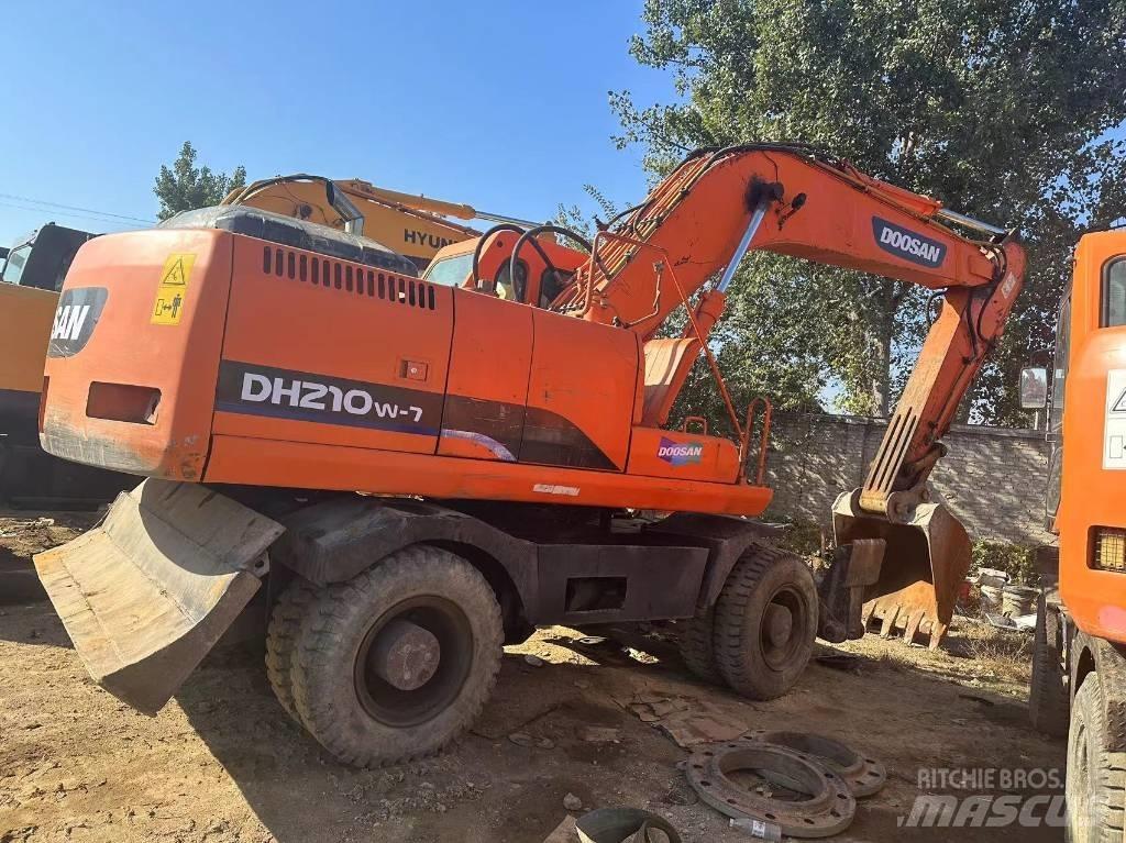 Doosan DH210W-7 旋轉式挖土機/掘鑿機/挖掘機