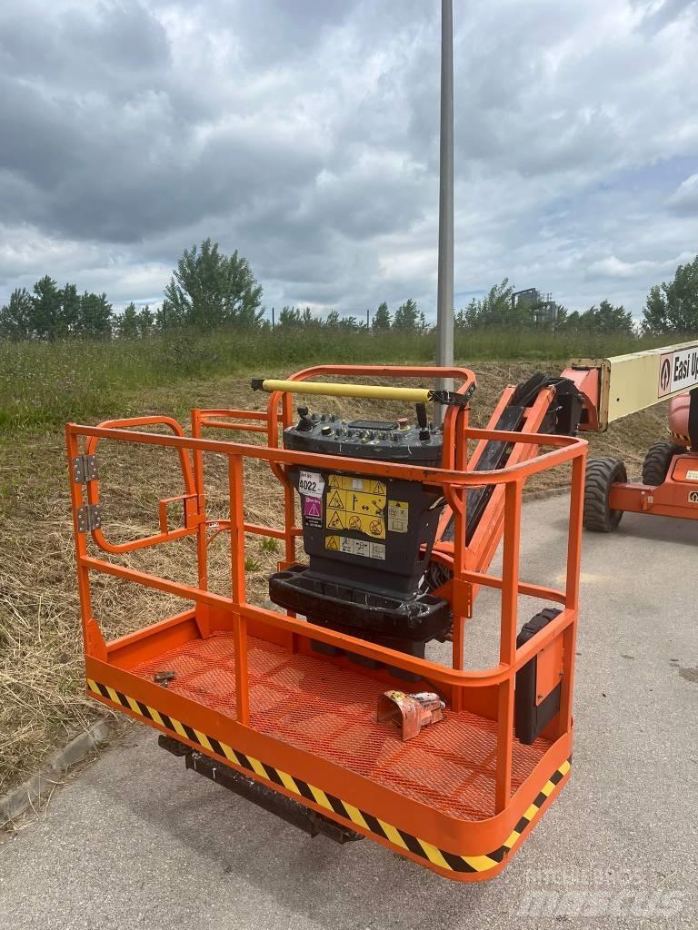 JLG M 600 JP 曲臂高空作業車