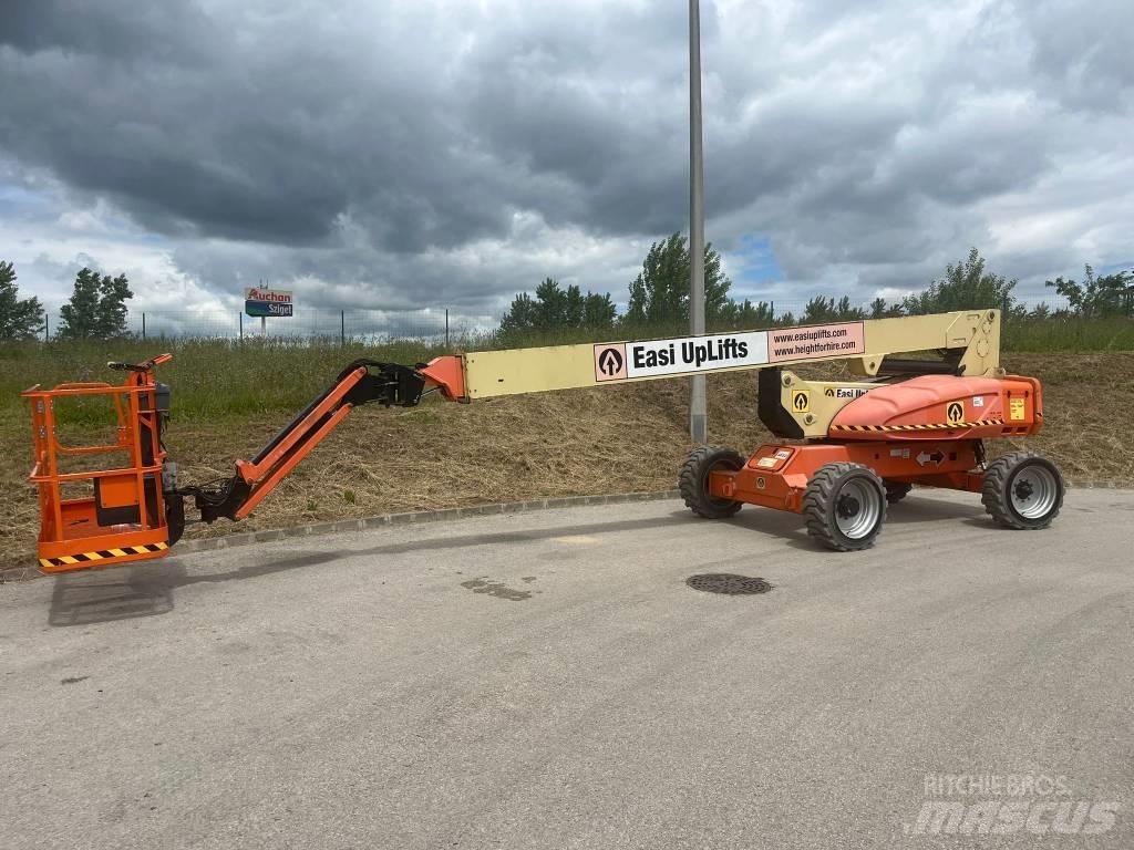 JLG M 600 JP 曲臂高空作業車