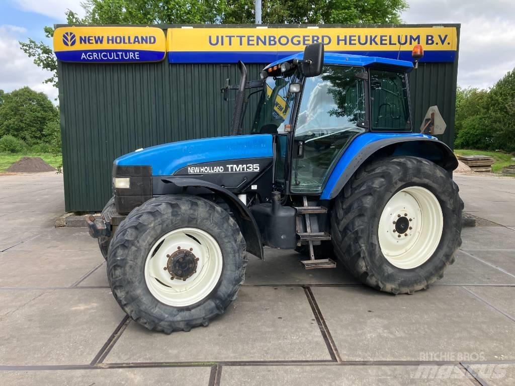 New Holland TM 135 曳引機