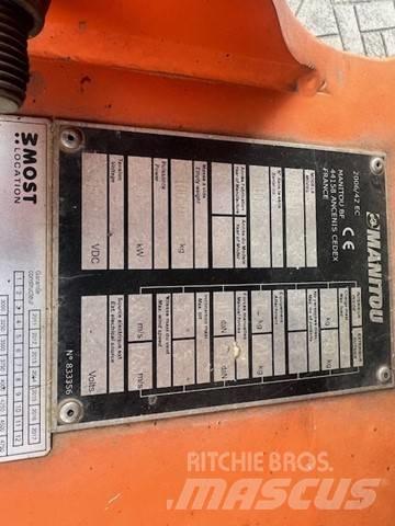 Manitou AJT 200 曲臂高空作業車