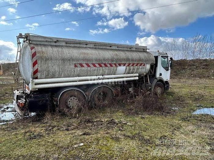 Renault 320 運油車