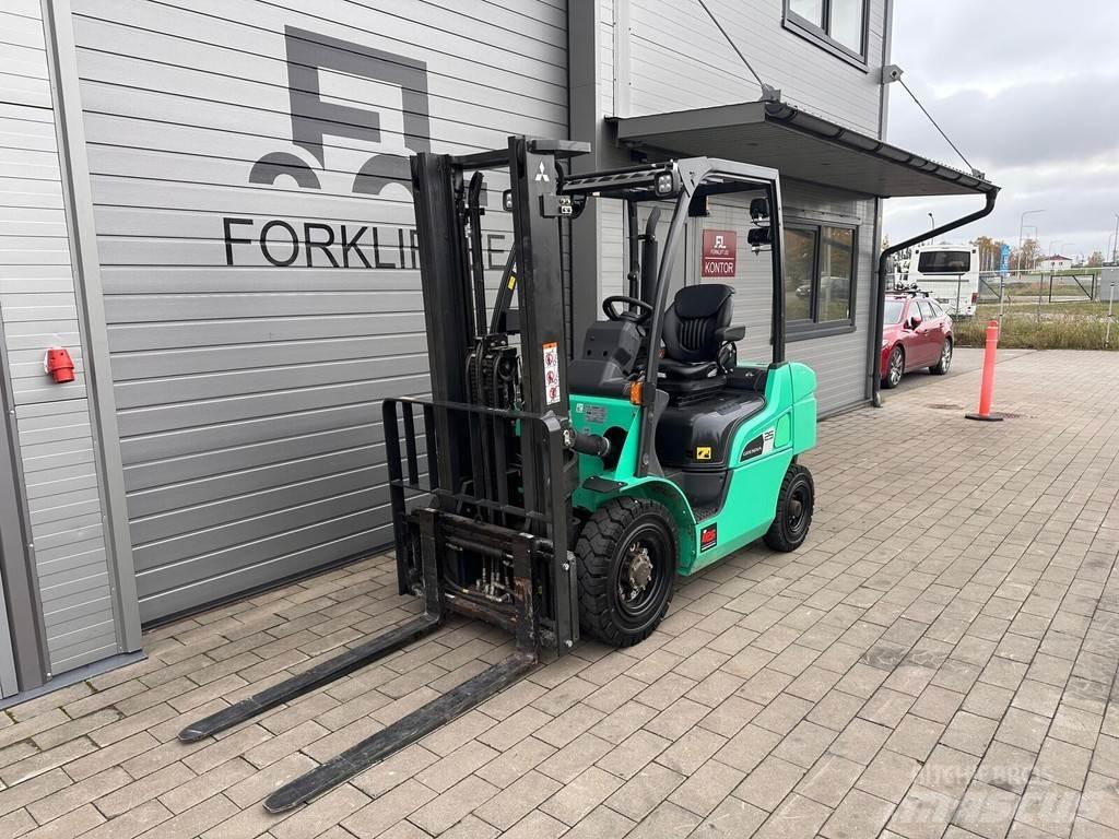 Mitsubishi FD25N3 柴油卡車