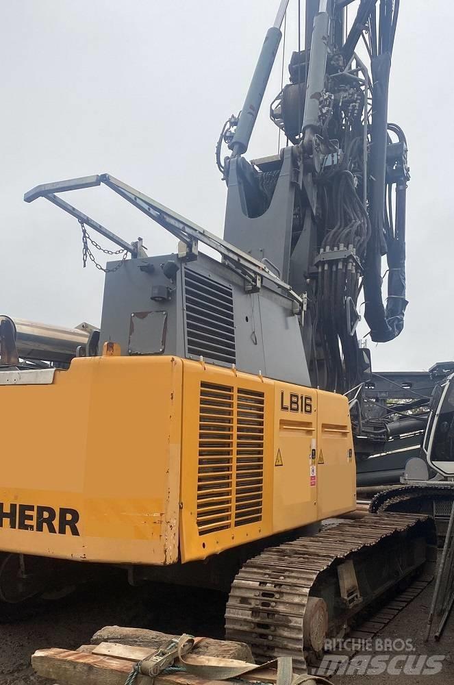 Liebherr LB 16 打樁機