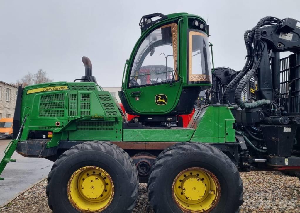 John Deere 1910 G 集運機