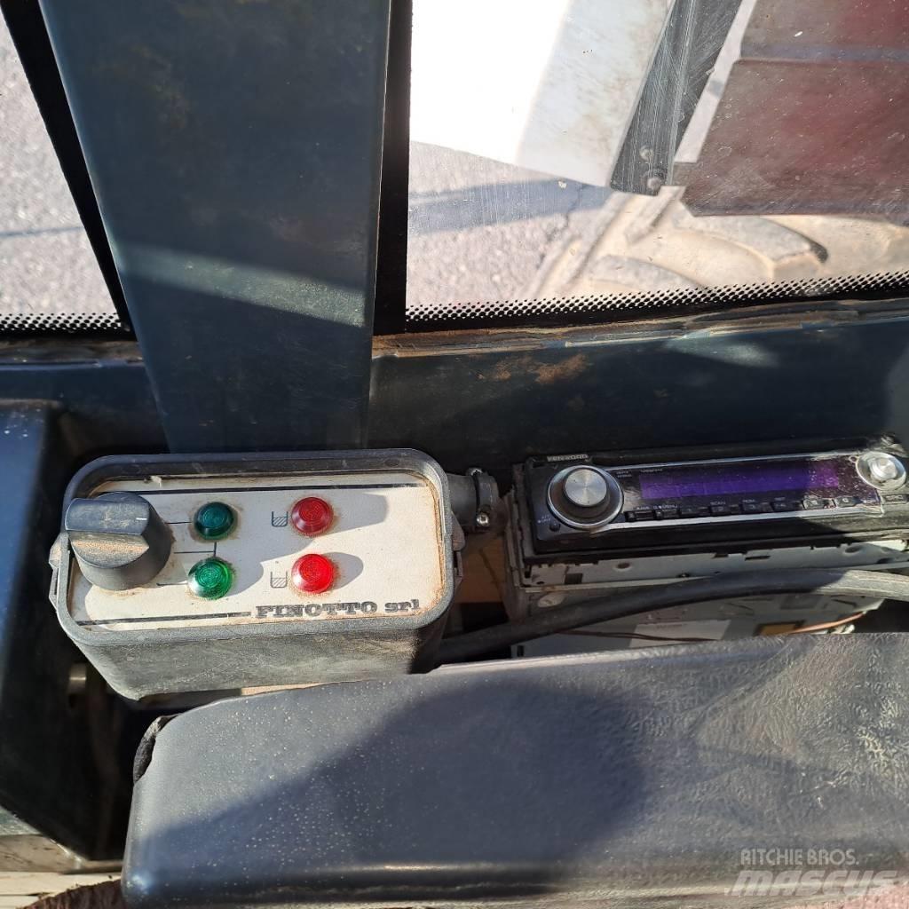  FINOTTO E170 3000 自走式噴霧機