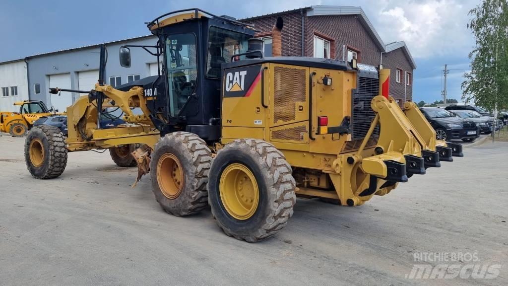 CAT 140 M 平土機