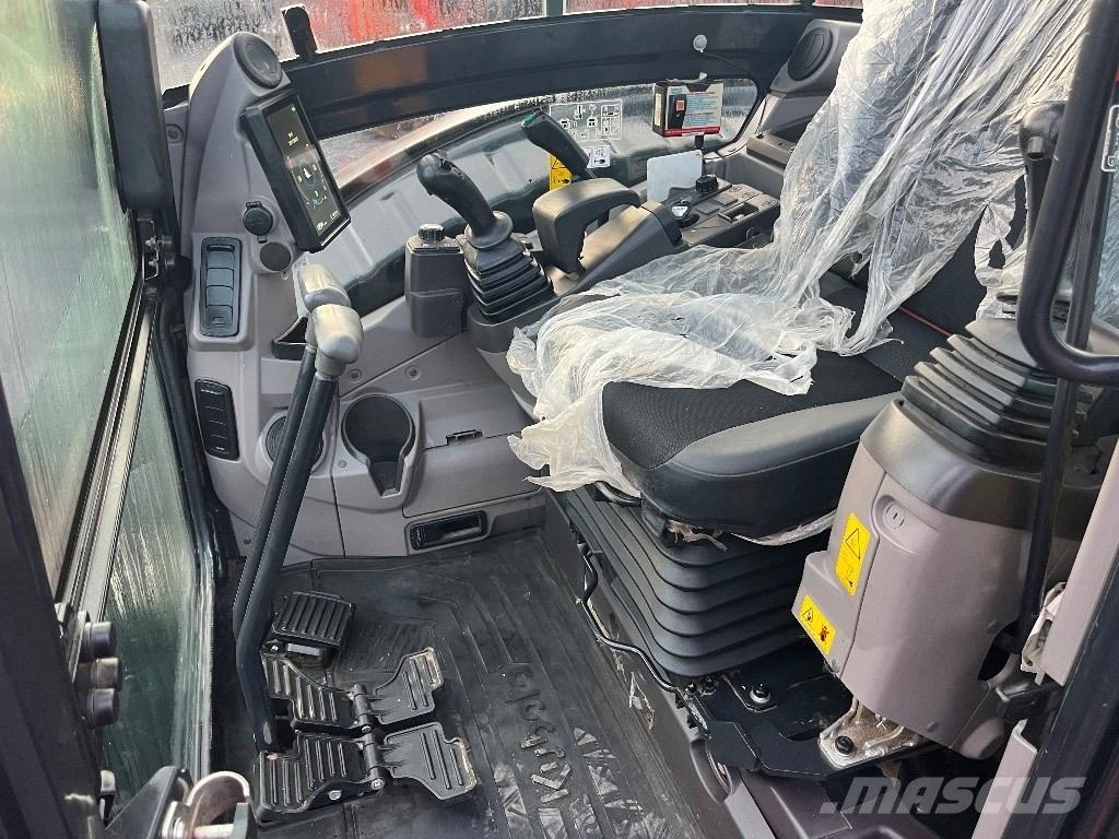 Kubota U 56-5 小型挖土機/掘鑿機<7t(小型挖掘機)