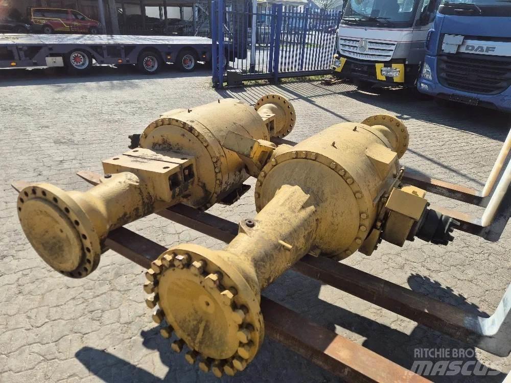 CAT 966G 輪胎式裝載機