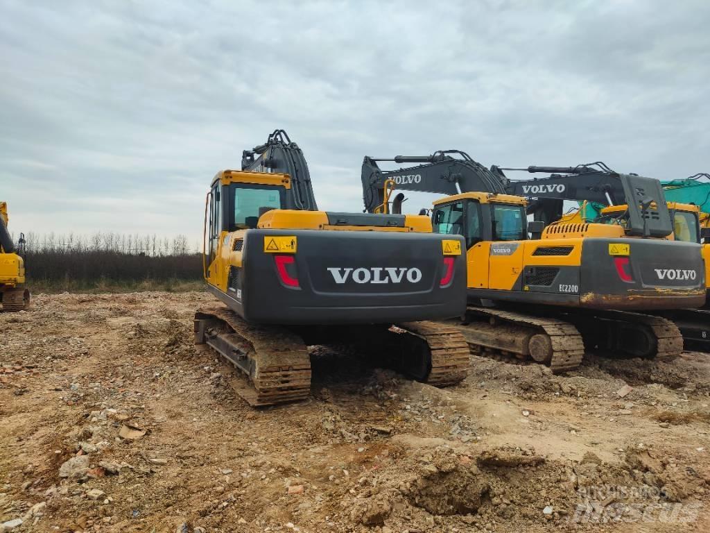 Volvo EC220D 履帶式 挖土機/掘鑿機/挖掘機