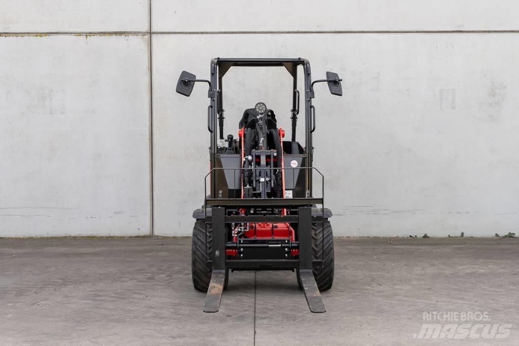 Manitou MLA 2-25 H 小型裝載機