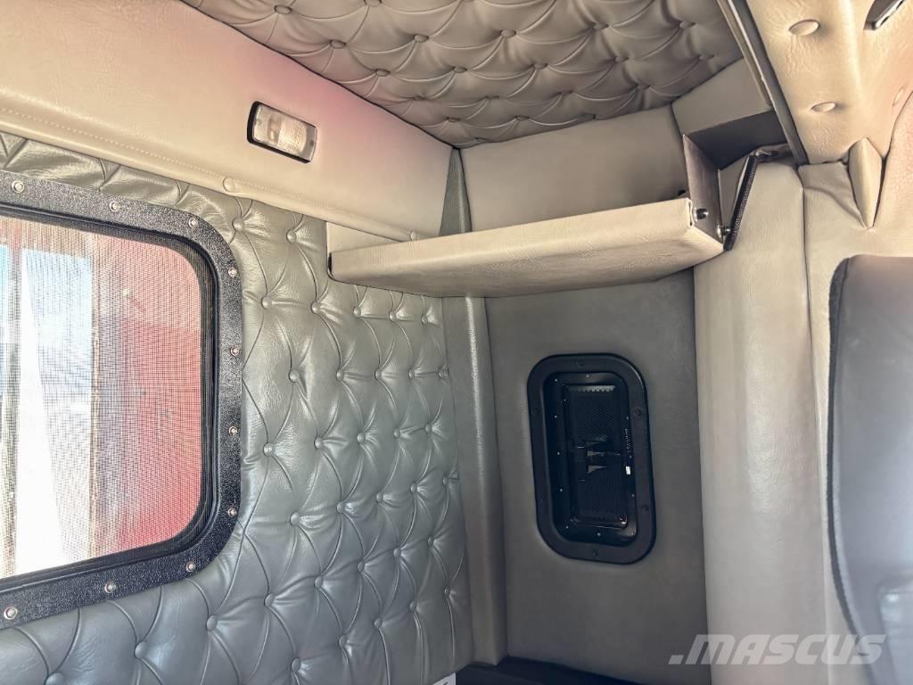 Western Star 4900 曳引機組件