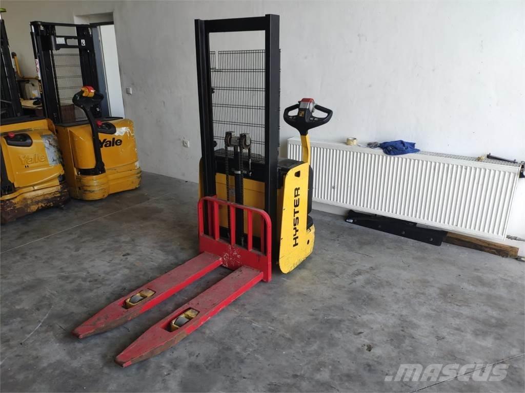 Hyster S1.0E 行走控制式堆積機