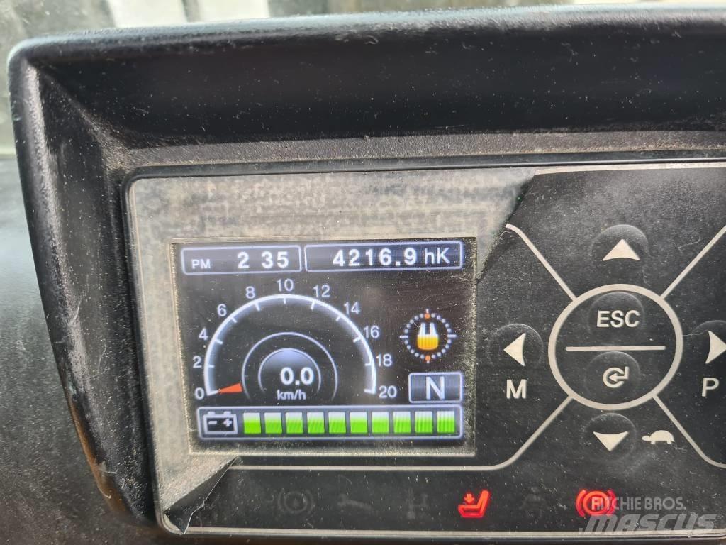 Hyundai 16 B-9 電動堆高機