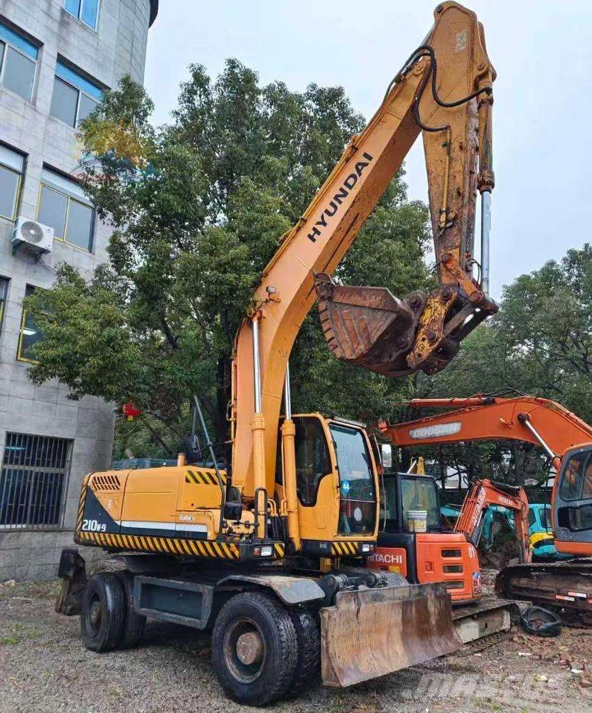 Hyundai r210w-9 旋轉式挖土機/掘鑿機/挖掘機