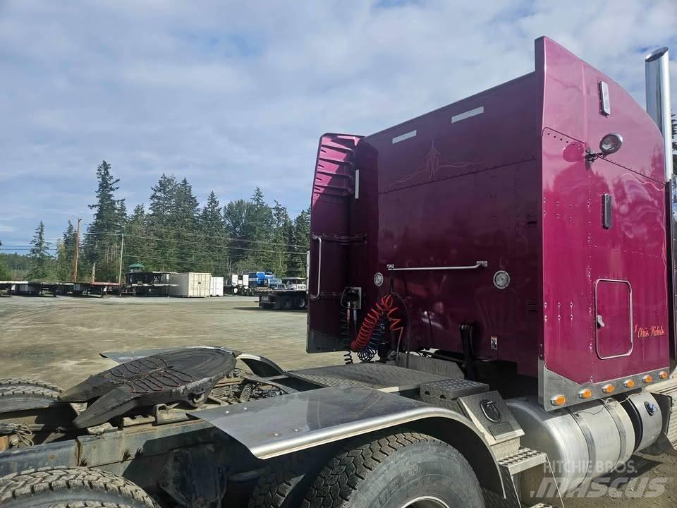 Peterbilt 388 曳引機組件