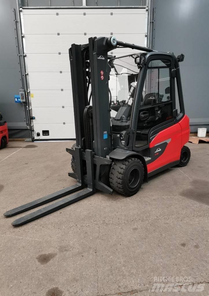 Linde E35L-01 電動堆高機