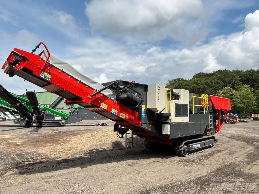Sandvik QJ 241 移動式壓碎機