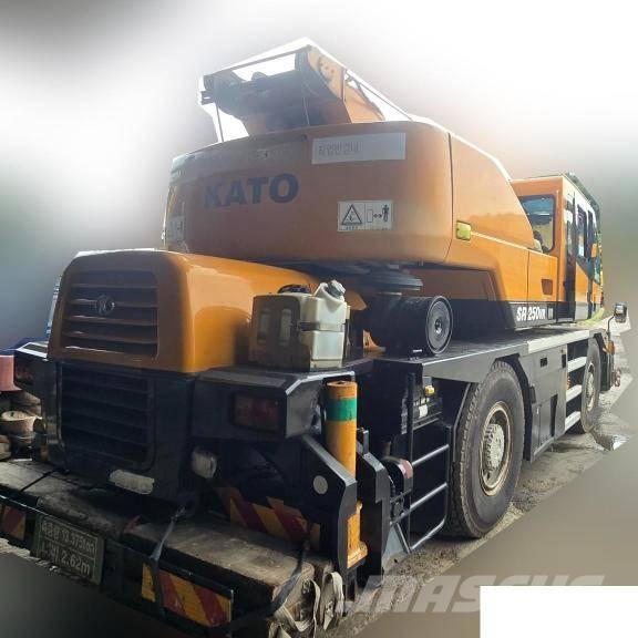 Kato KR 25 H V-3 越野起重機