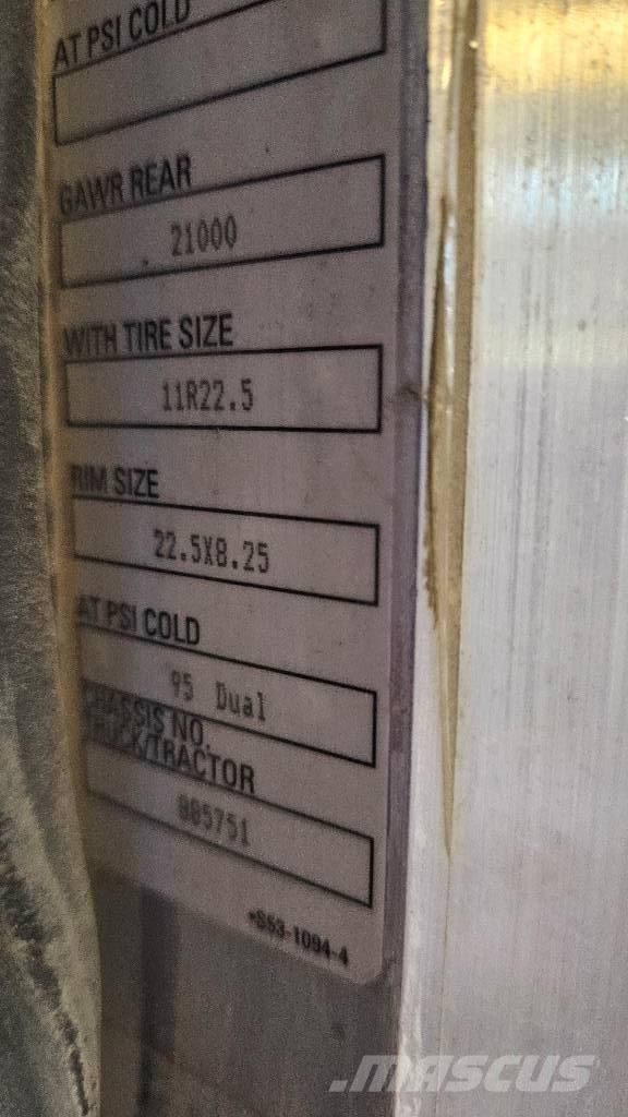 Peterbilt PB335 運油車