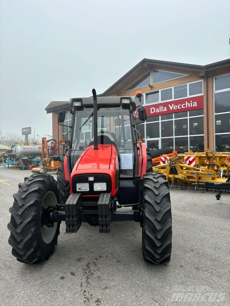 Massey Ferguson 4255 曳引機