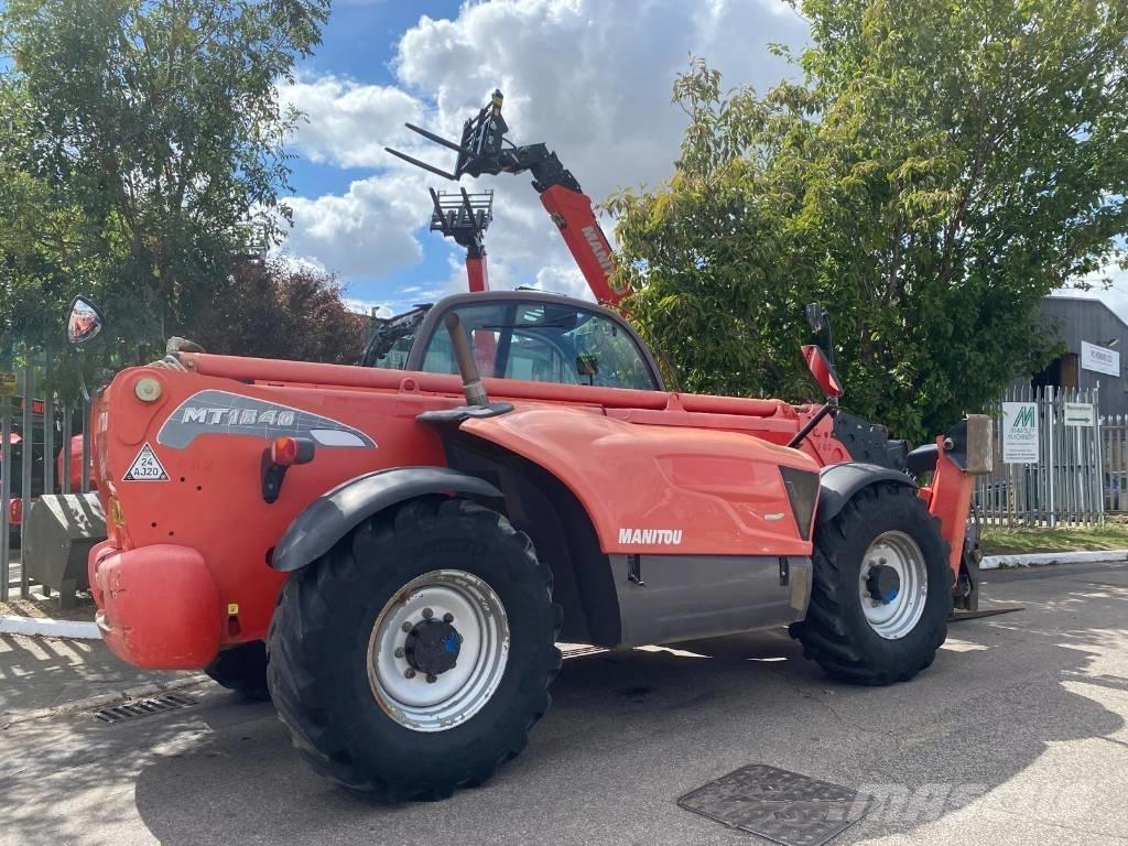 Manitou MT 1840 伸縮臂操作車