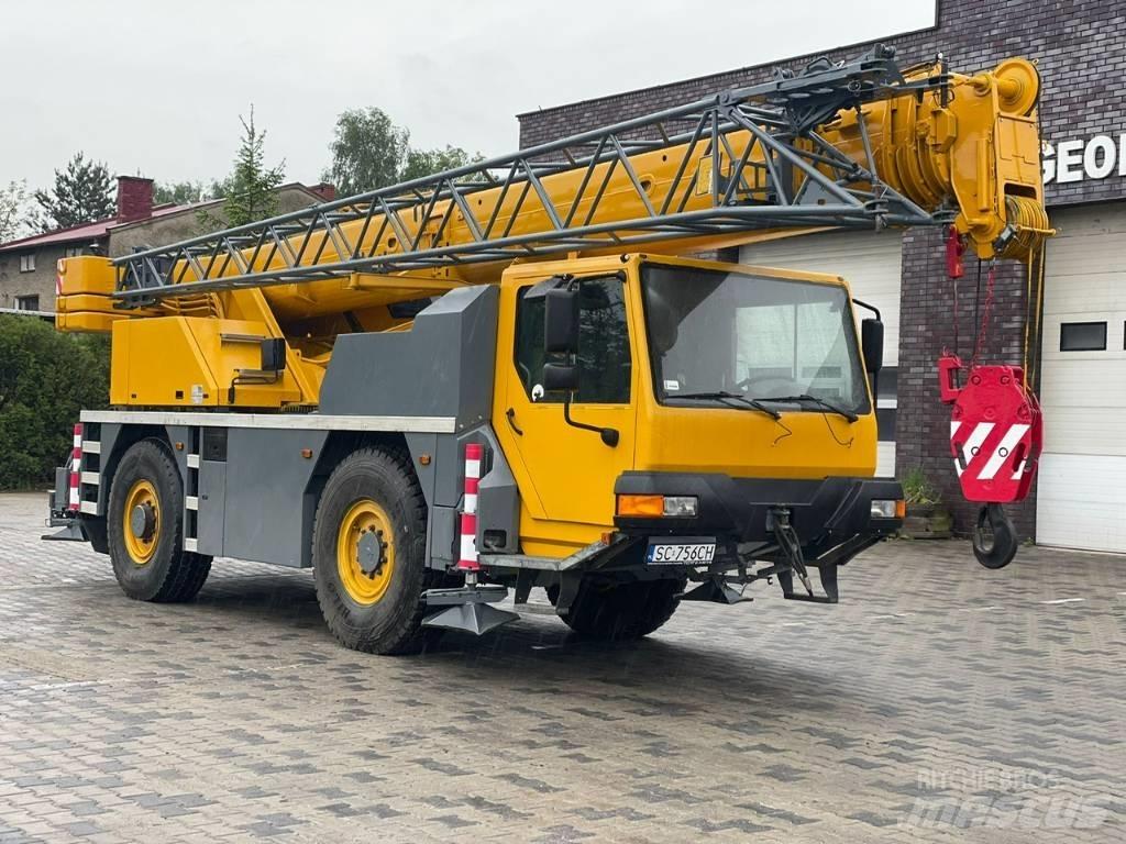 Liebherr LTM 1030/2 全路面起重機/吊車