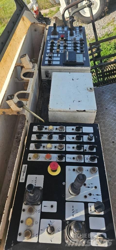 Wirtgen W2000 瀝青冷銑刨機/銑床